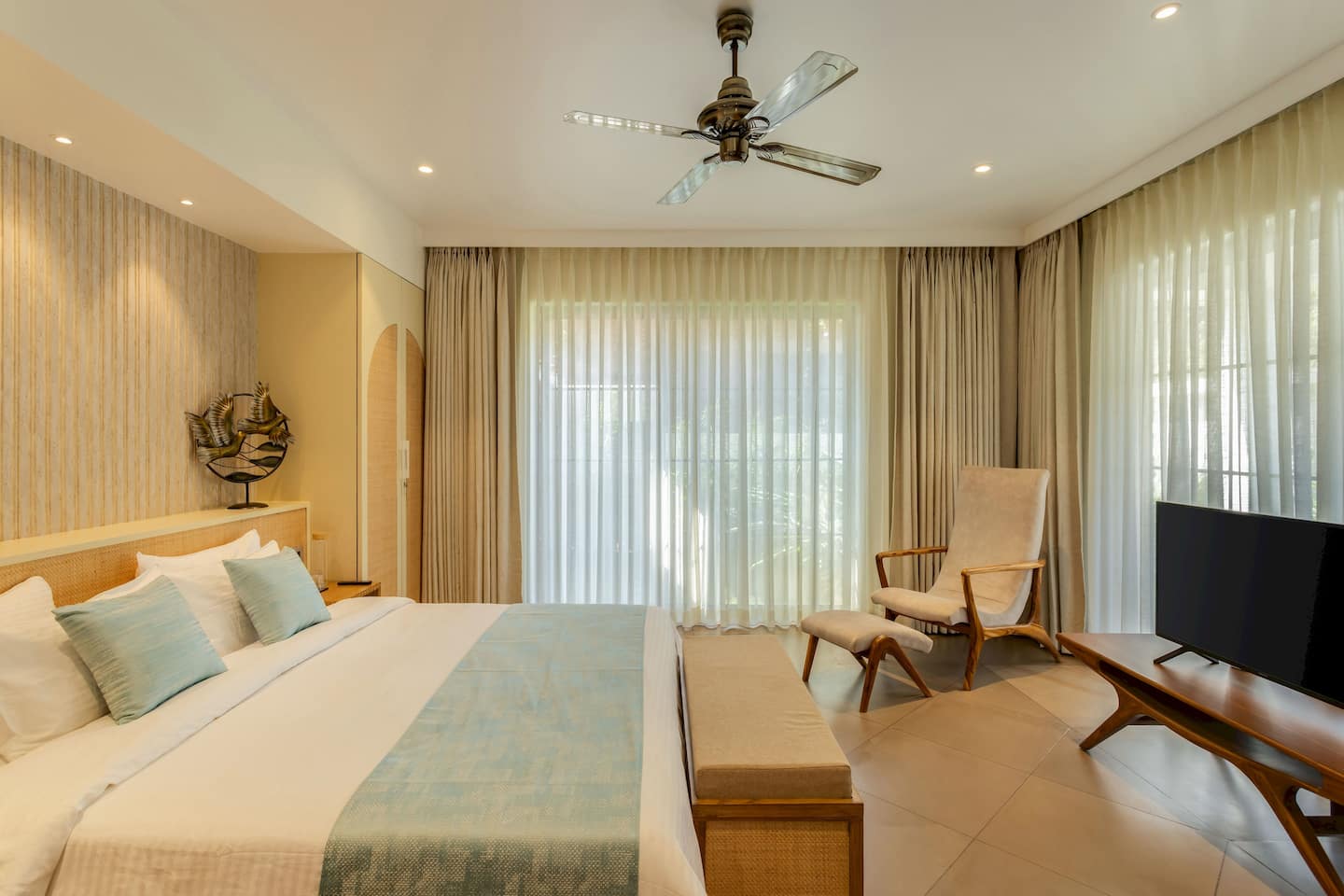 Alocassia 2, photo 13