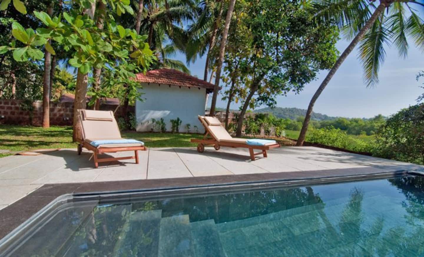 Chikoo Sky, new villa with private pool in Candolim